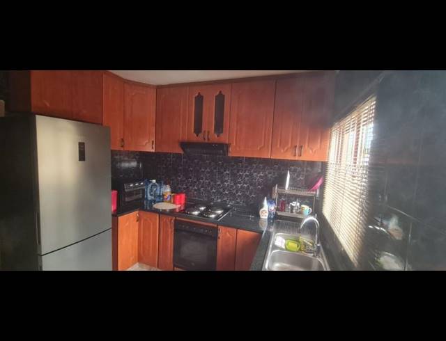 2 BEDROOM HOUSE FOR SALE IN RAINHAM